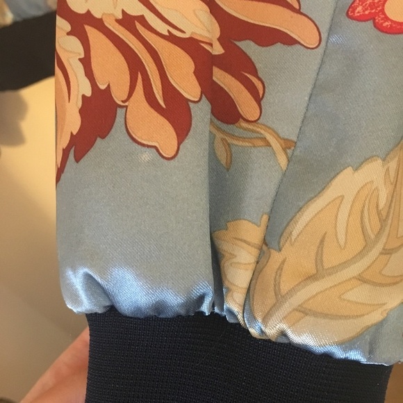 F21 bomber jacket - Picture 3 of 4